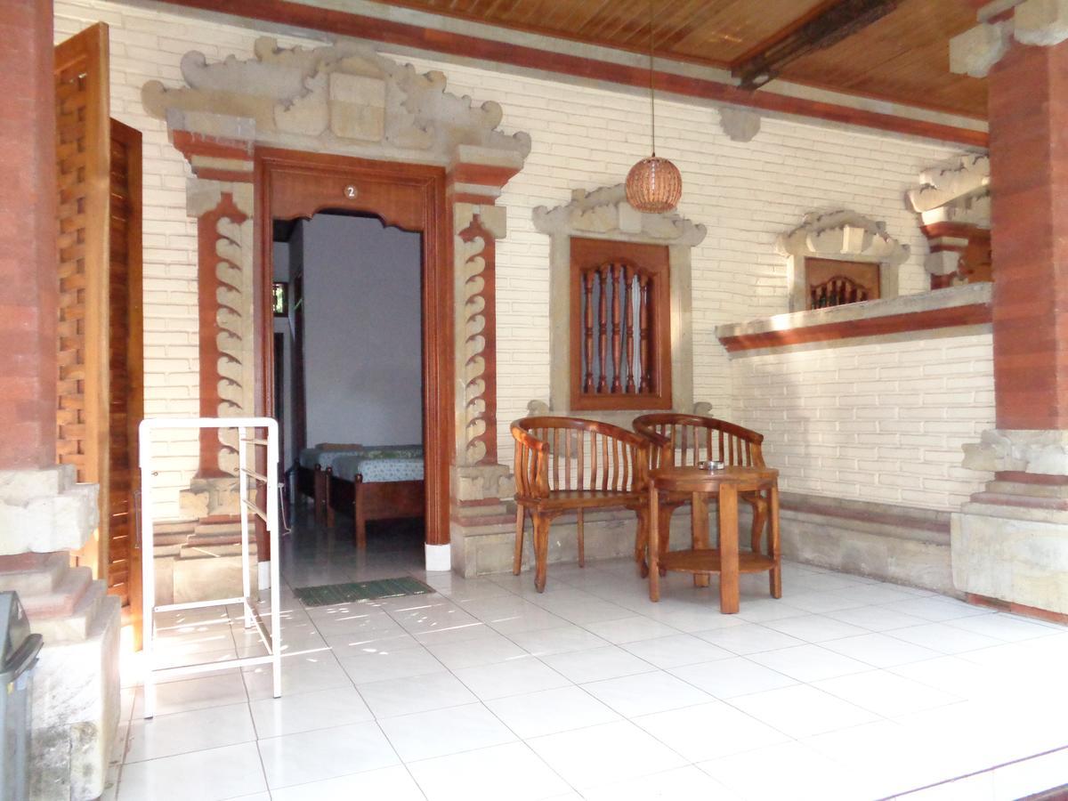 サヌール ユリア 1 Bed & Breakfast エクステリア 写真