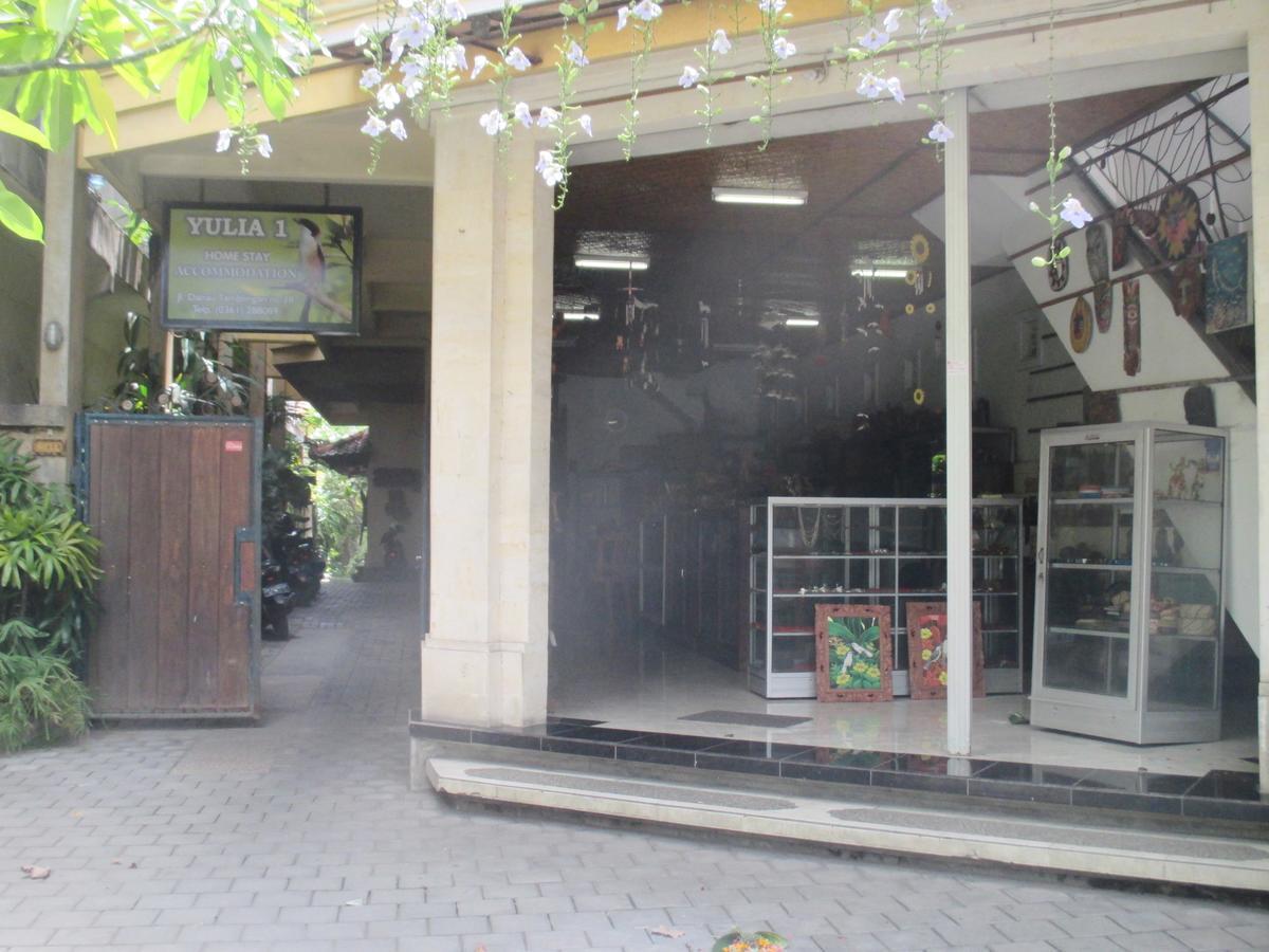 サヌール ユリア 1 Bed & Breakfast エクステリア 写真