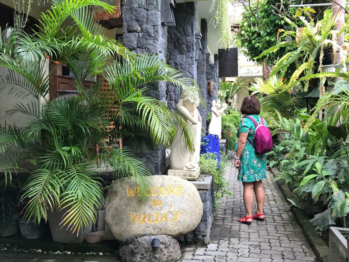 サヌール ユリア 1 Bed & Breakfast エクステリア 写真